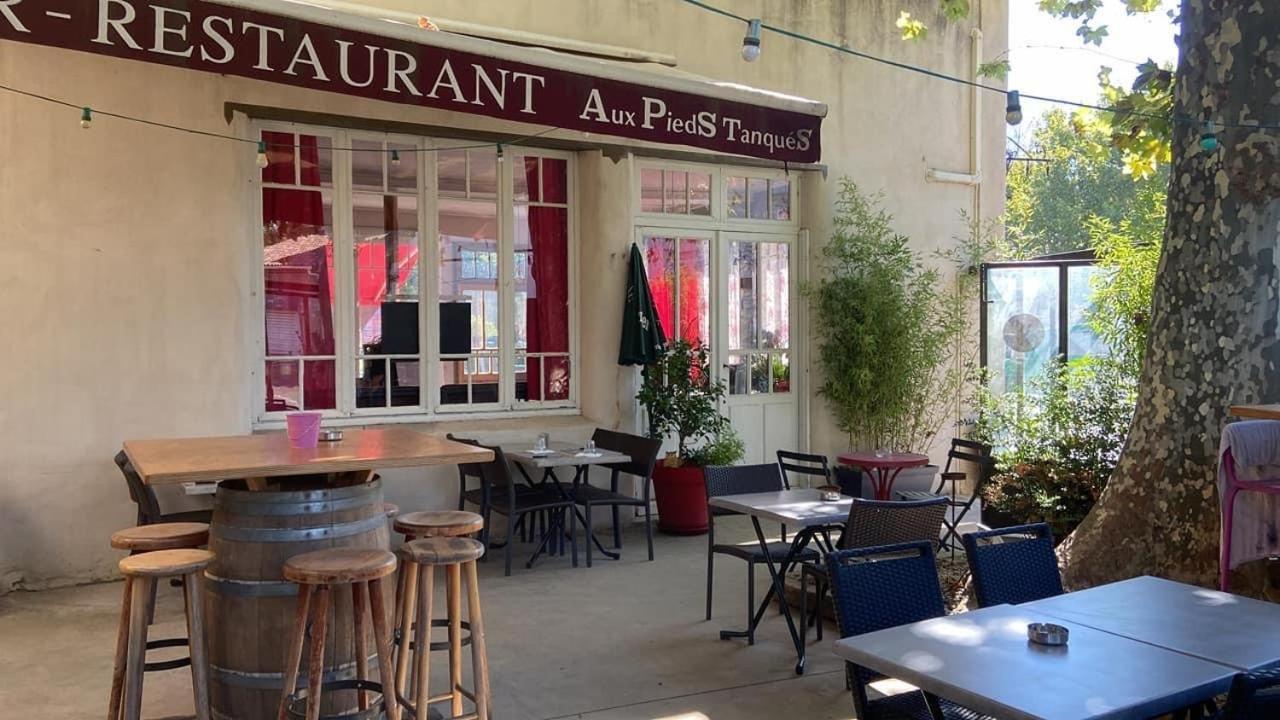 فندق Aux Pieds Tanques Barbentane المظهر الخارجي الصورة